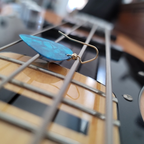 Gena's Jewelry: Turquoise and gold tone guitar pick earrings - Picture 3 of 5